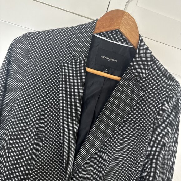 Banana Republic Womens Size: 4 Mini Check Color Geometric Blazer - Picture 3 of 16